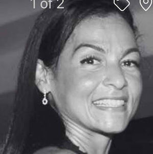 Meet your Posher, Digna